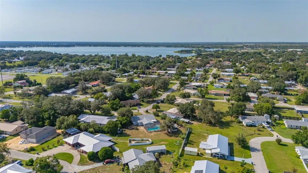 608 CHEROKEE CIRCLE Avon Park, FL 33825