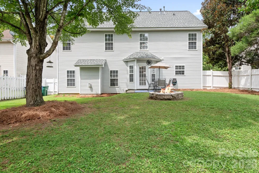 19300 Kanawha Drive Cornelius, NC 28031