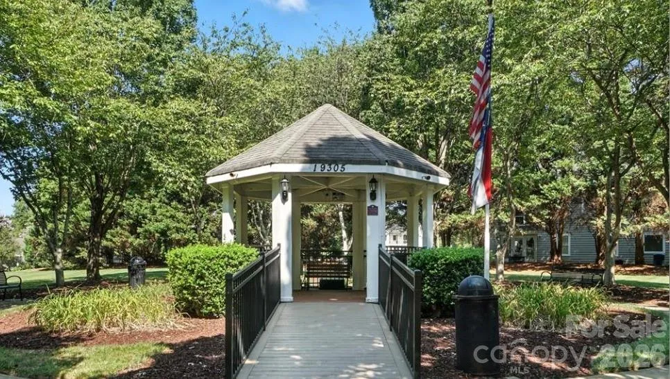 19300 Kanawha Drive Cornelius, NC 28031