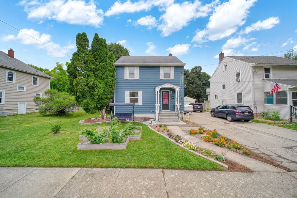 227 Bowen Street Jackson, MI 49202