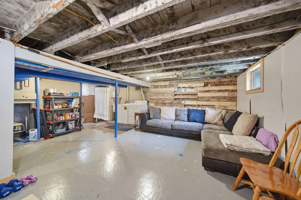 227 Bowen Street Jackson, MI 49202