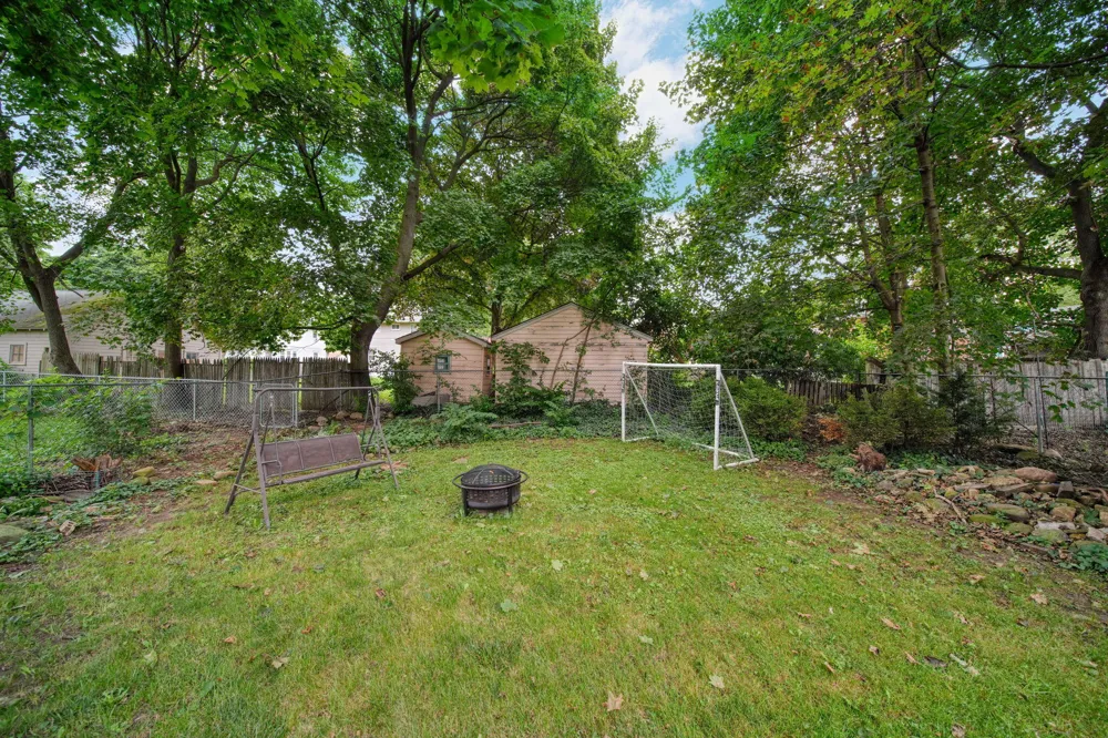 227 Bowen Street Jackson, MI 49202