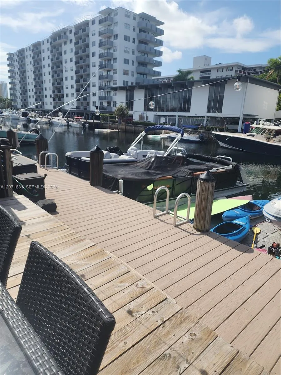 3600 NE 167th St #19 North Miami Beach, FL 33160