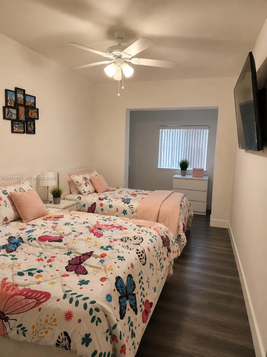3600 NE 167th St #19 North Miami Beach, FL 33160