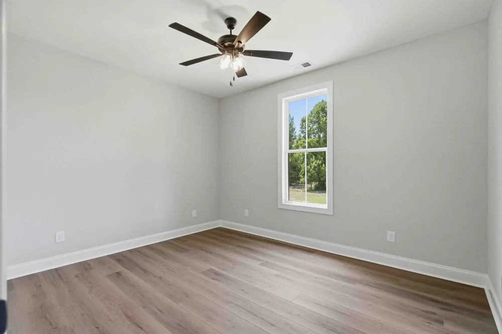 4564 Washington Rd Greenbrier, TN 37073