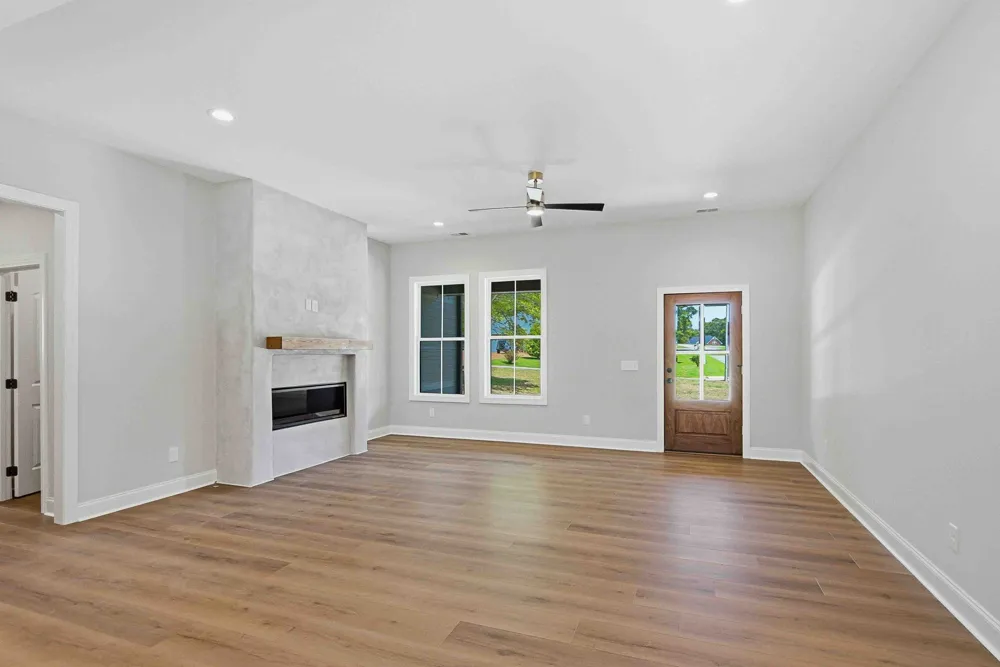 4564 Washington Rd Greenbrier, TN 37073