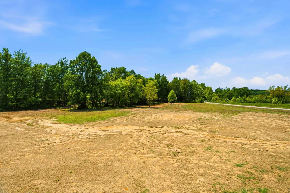 4564 Washington Rd Greenbrier, TN 37073