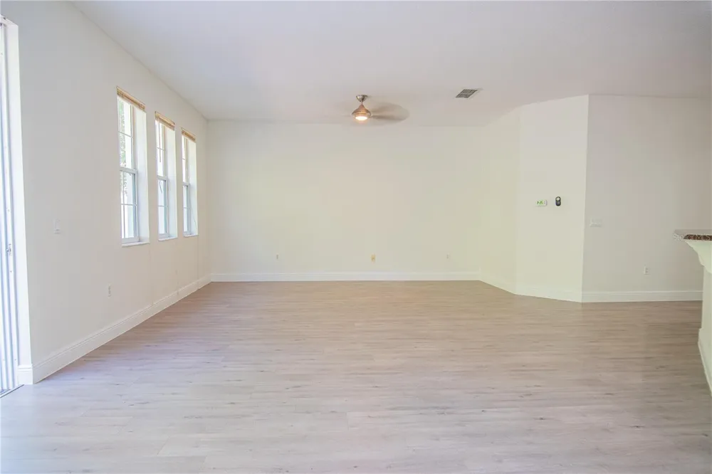 9516 PICCADILLY SKY WAY Orlando, FL 32827