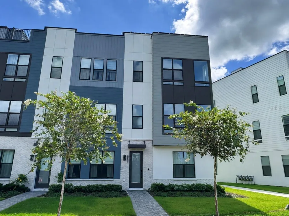 2362 ADDALIA ALLEY Orlando, FL 32804