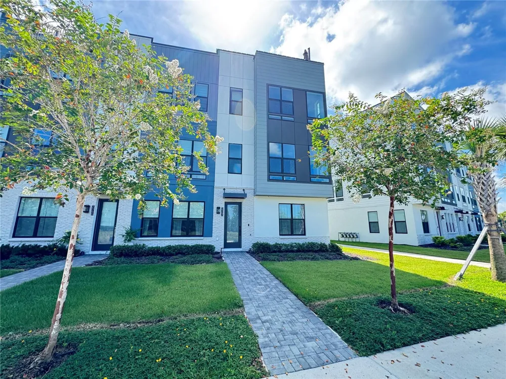 2362 ADDALIA ALLEY Orlando, FL 32804