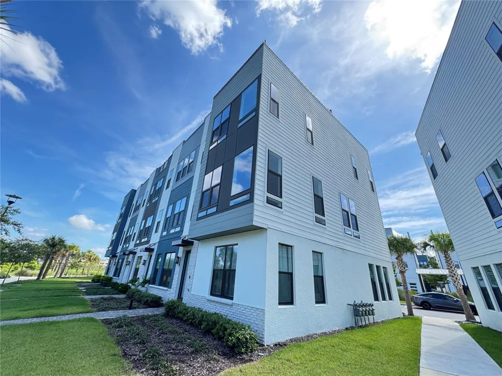 2362 ADDALIA ALLEY Orlando, FL 32804