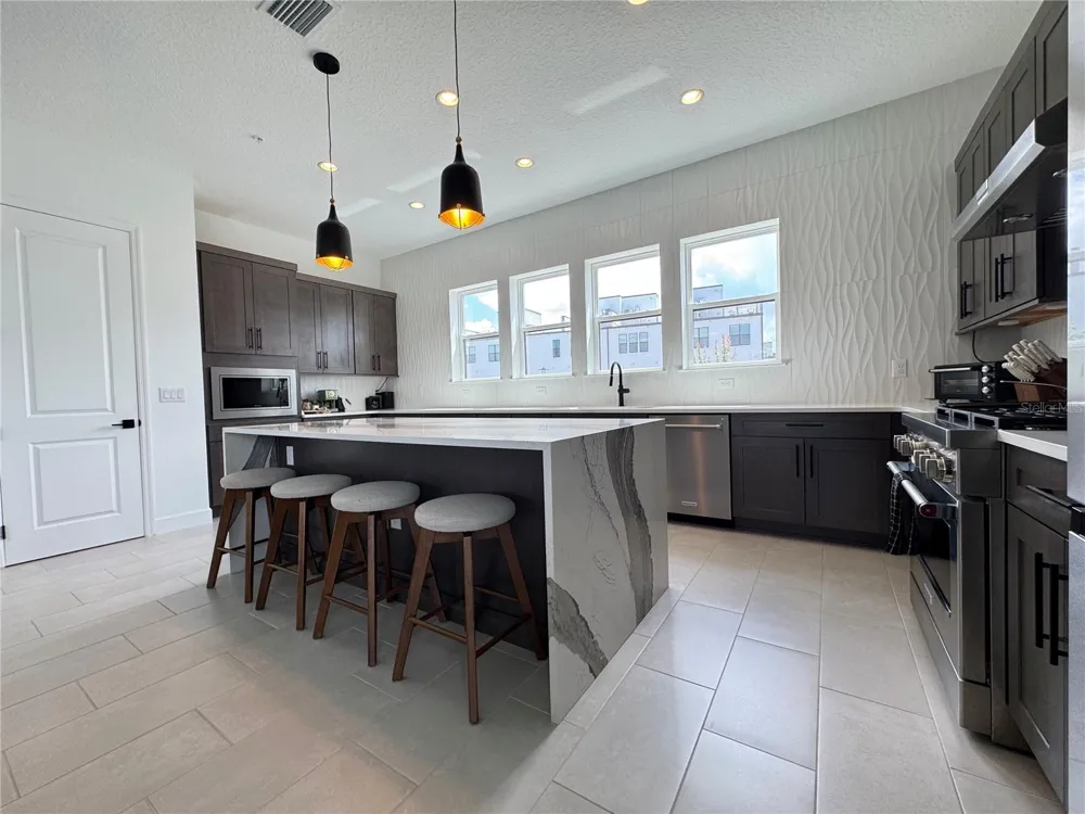 2362 ADDALIA ALLEY Orlando, FL 32804