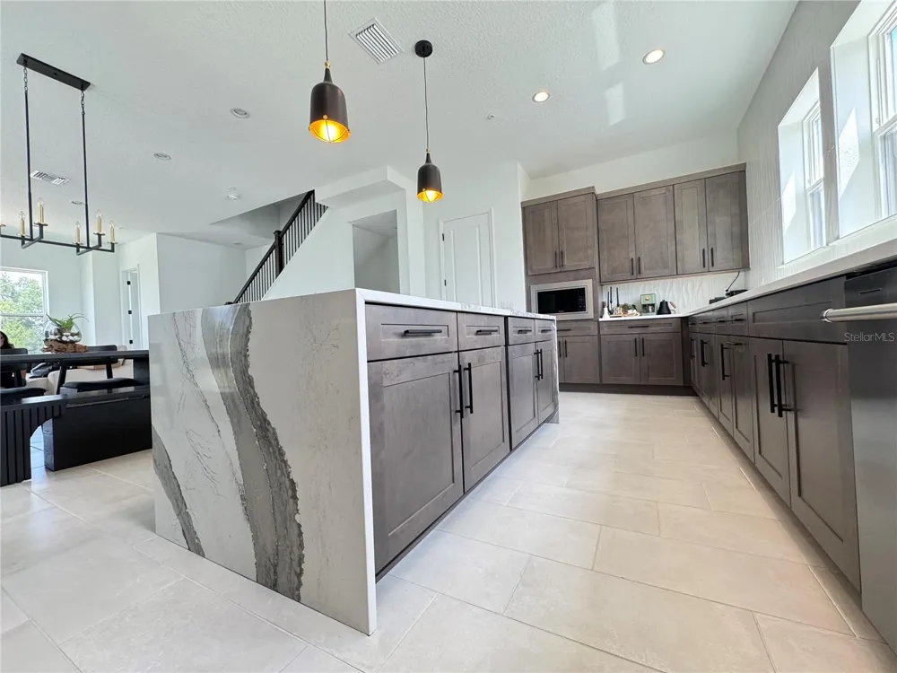 2362 ADDALIA ALLEY Orlando, FL 32804
