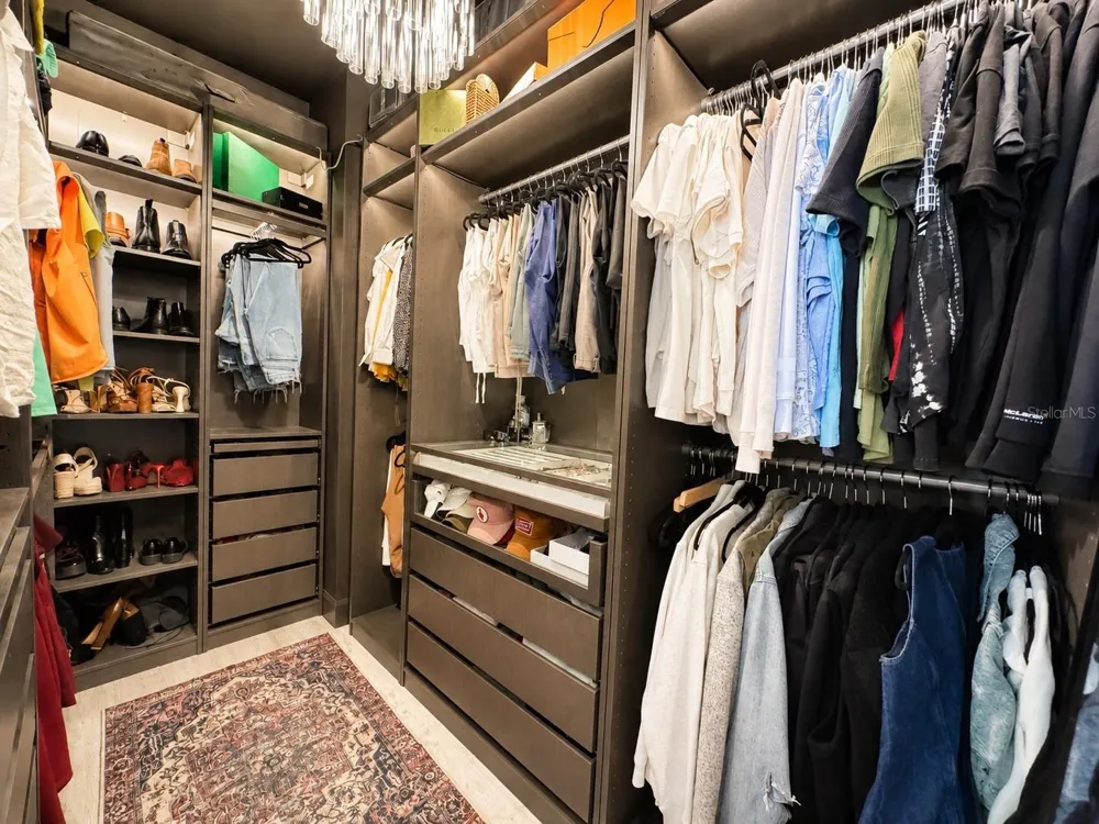 2362 ADDALIA ALLEY Orlando, FL 32804