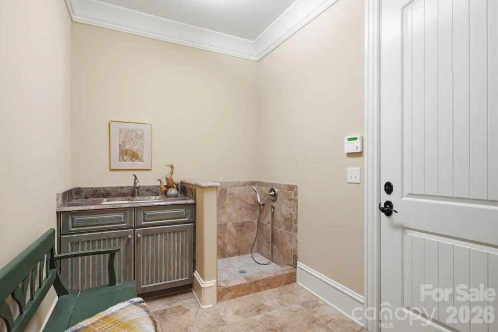 8528 Waxhaw Creek Road Waxhaw, NC 28173