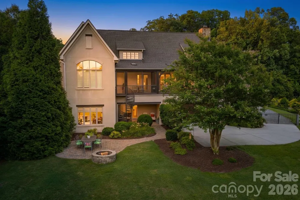 8528 Waxhaw Creek Road Waxhaw, NC 28173