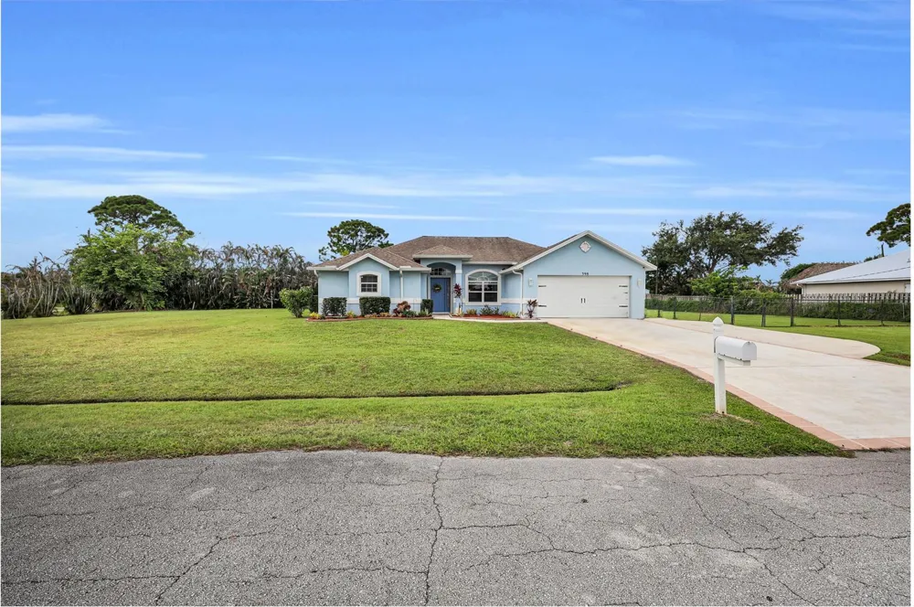 398 SE Bayview Terrace Port St. Lucie, FL 34983
