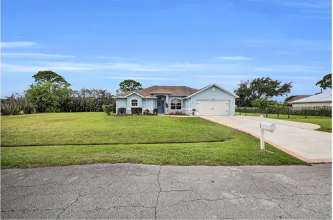 398 SE Bayview Terrace