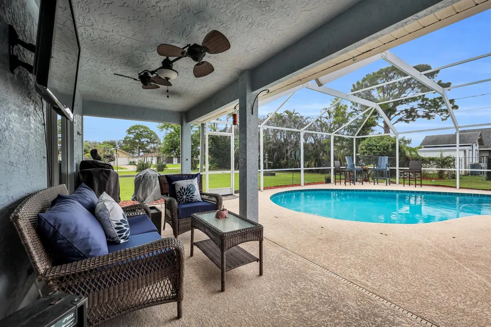 398 SE Bayview Terrace Port St. Lucie, FL 34983