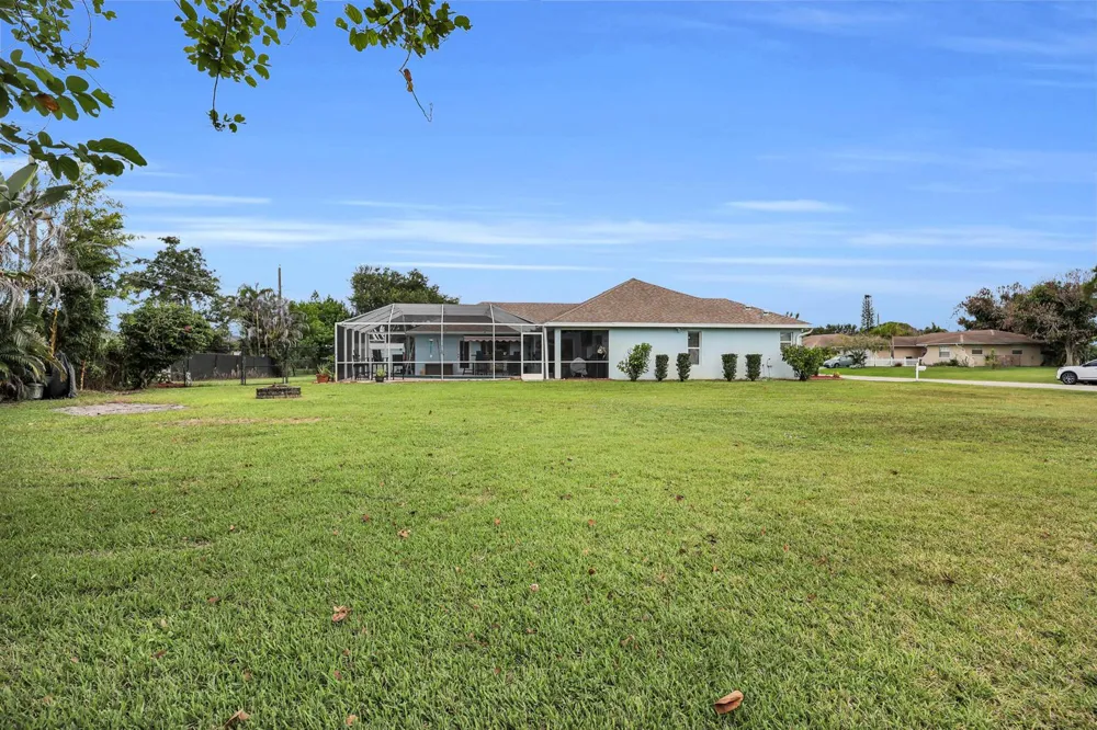 398 SE Bayview Terrace Port St. Lucie, FL 34983