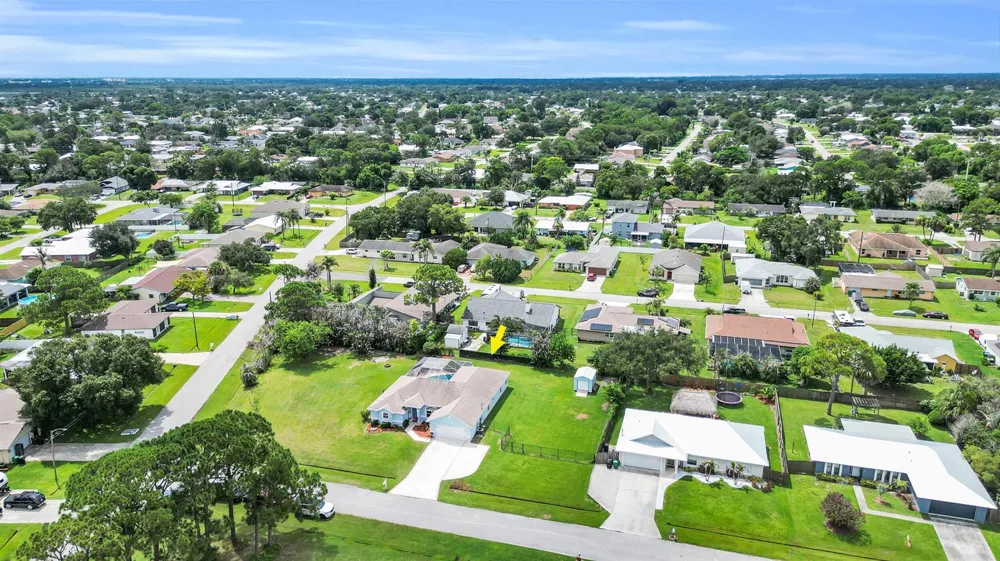 398 SE Bayview Terrace Port St. Lucie, FL 34983