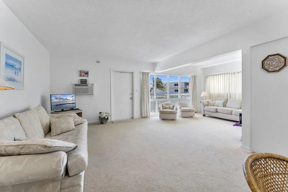 1470 S OCEAN BOULEVARD #903 Lauderdale By The Sea, FL 33062