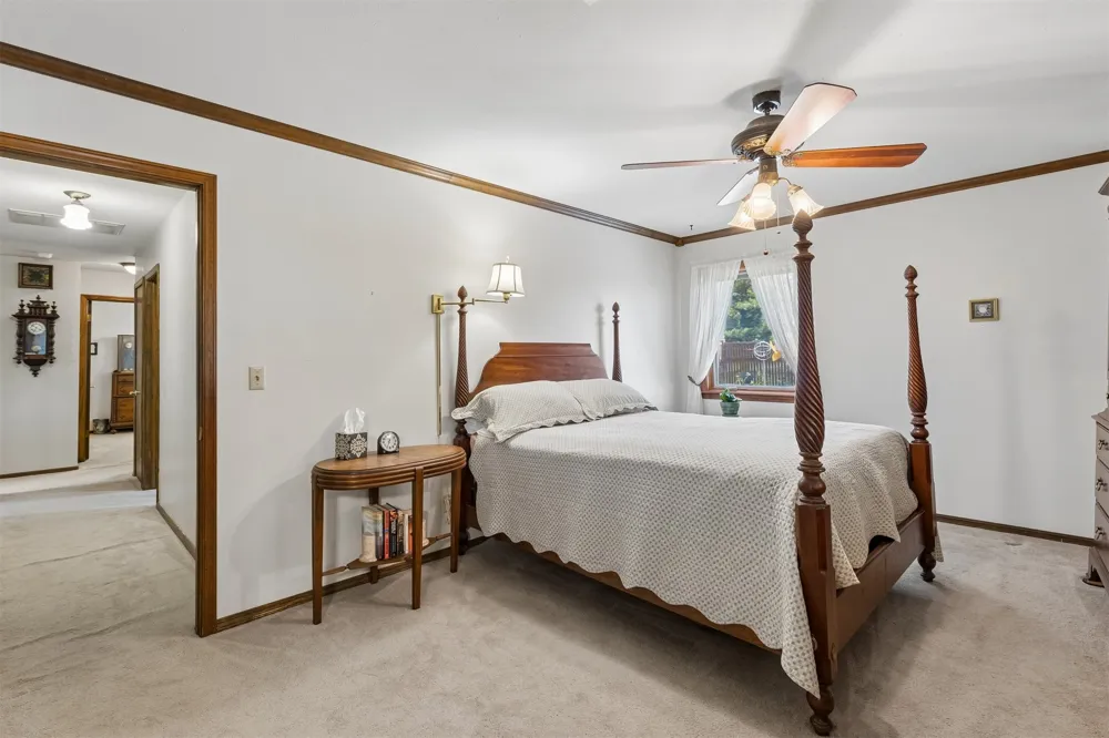 1002 Sunset Circle Yale, OK 74085