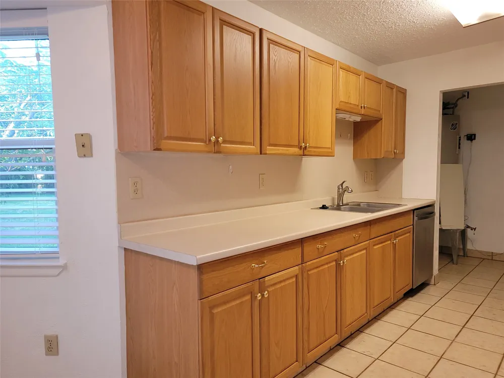 1000 Springdale Road Bedford, TX 76021