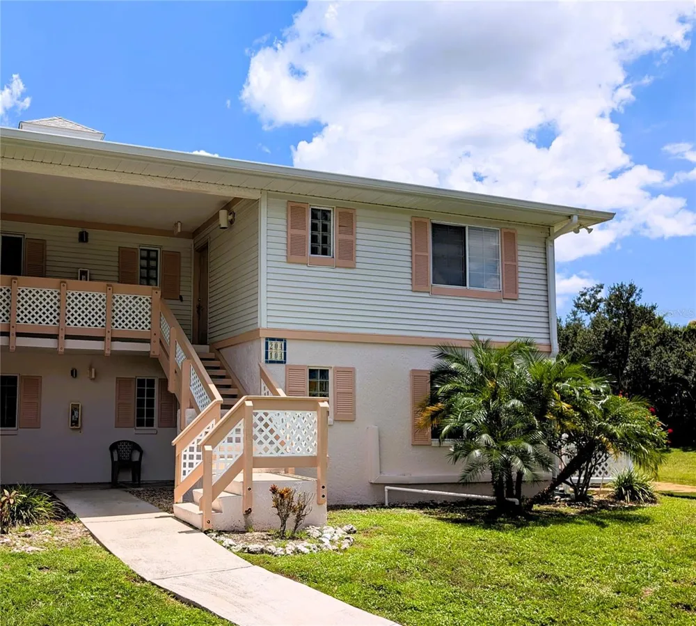 1051 FORREST NELSON BOULEVARD #L204 Port Charlotte, FL 33952