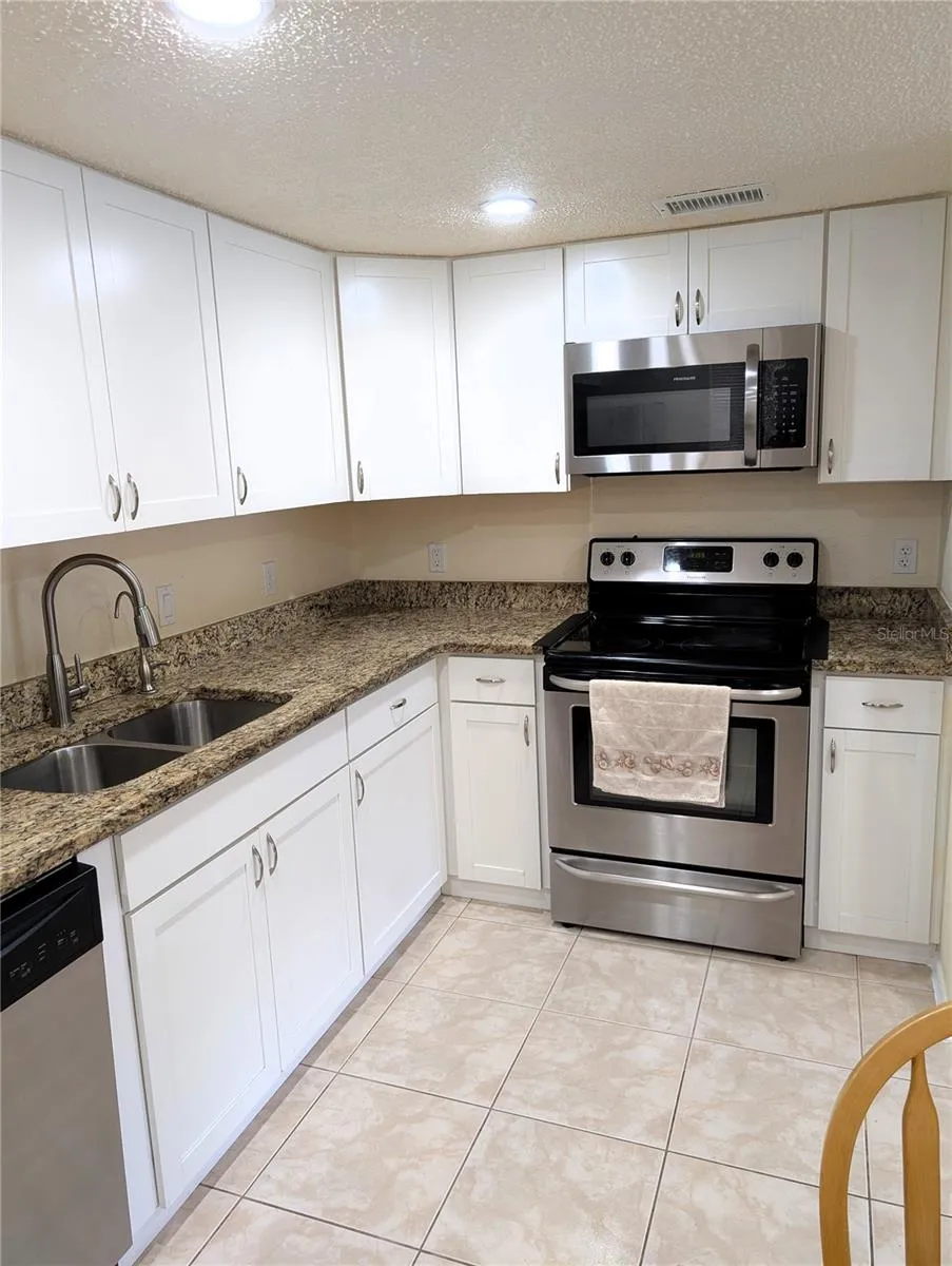 1051 FORREST NELSON BOULEVARD #L204 Port Charlotte, FL 33952