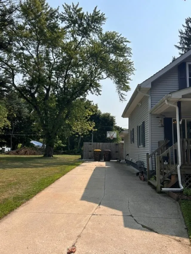 108 Grove Avenue Alma City, MI 48801
