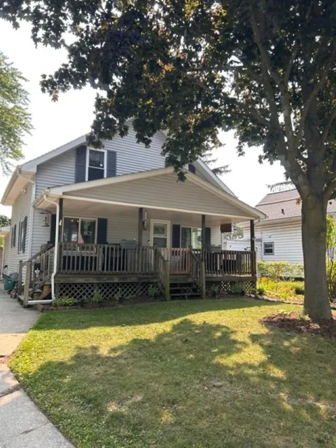 108 Grove Avenue