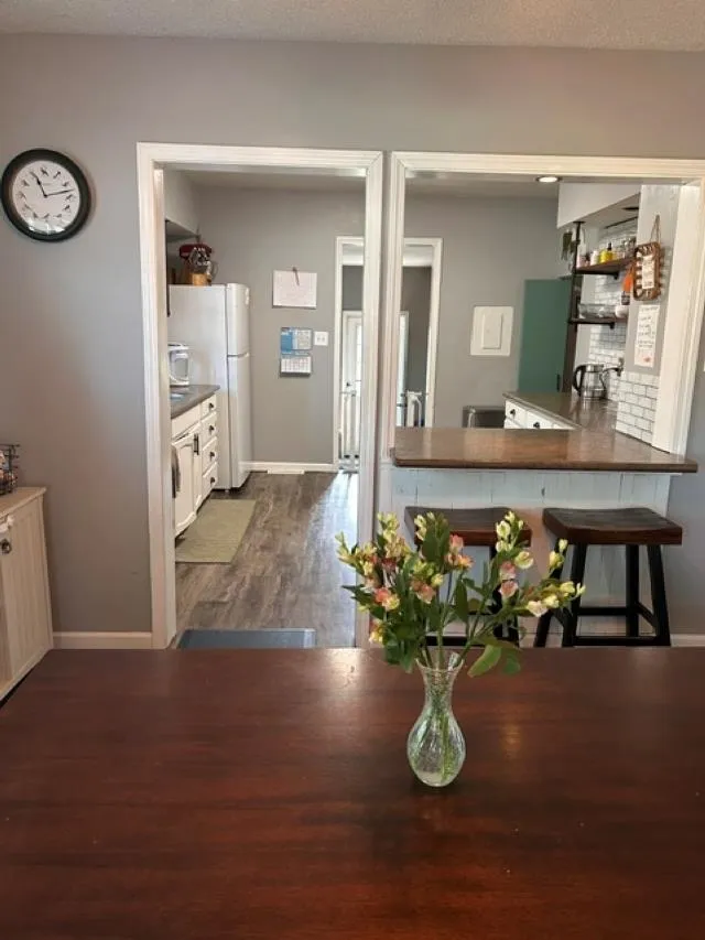 108 Grove Avenue Alma City, MI 48801