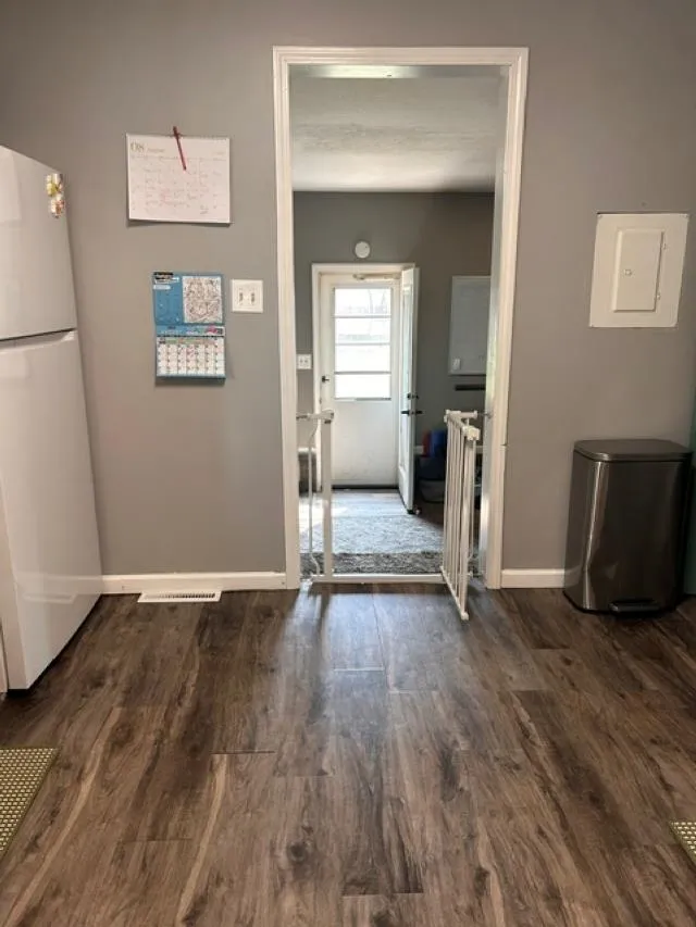 108 Grove Avenue Alma City, MI 48801