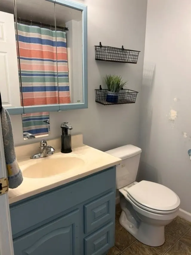 108 Grove Avenue Alma City, MI 48801