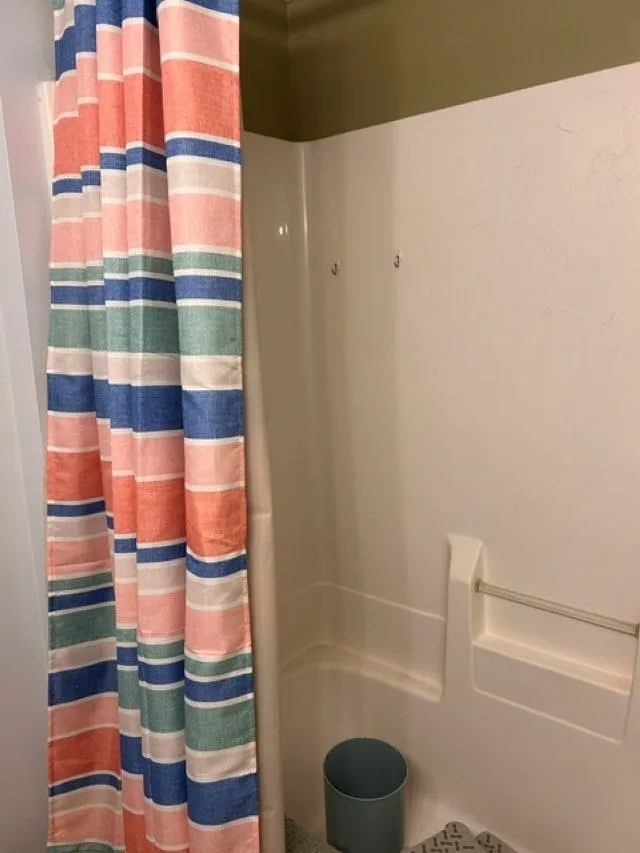 108 Grove Avenue Alma City, MI 48801