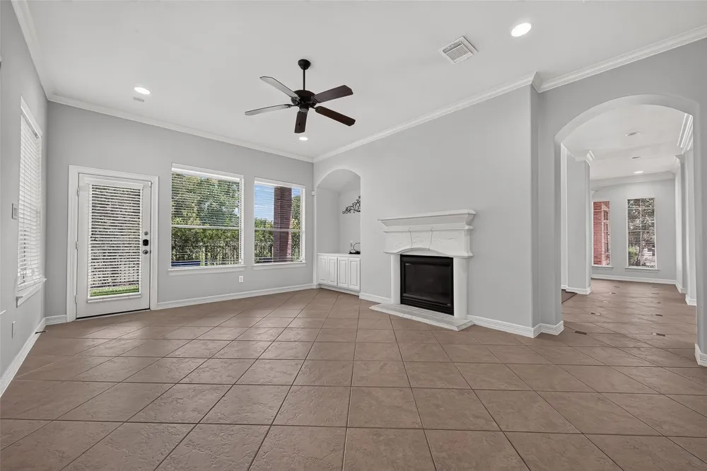 8602 Two Sisters Court Missouri City, TX 77459