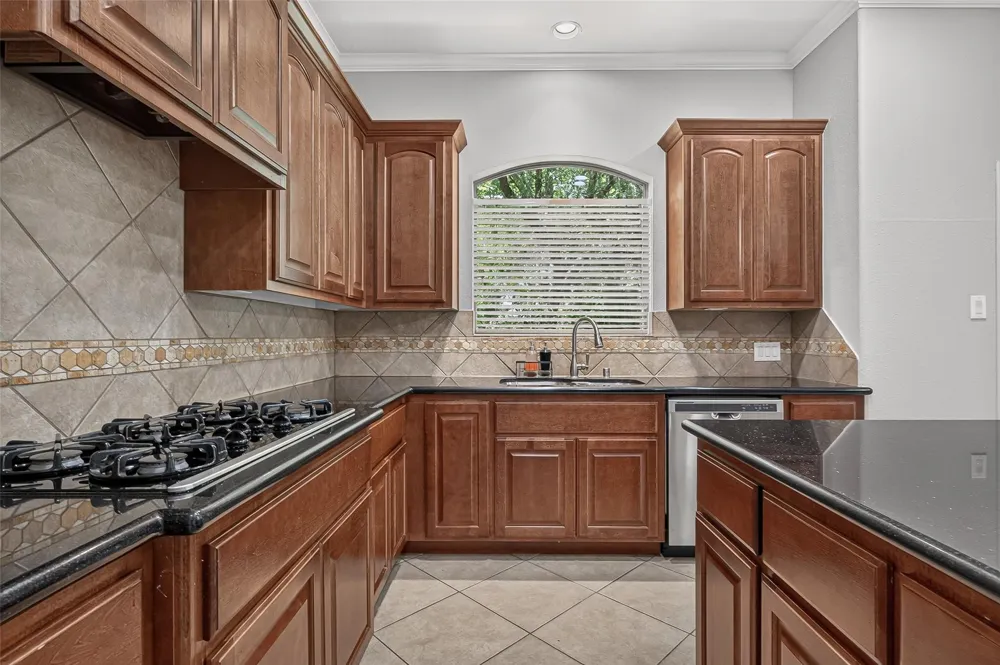 8602 Two Sisters Court Missouri City, TX 77459