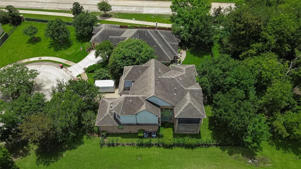 8602 Two Sisters Court Missouri City, TX 77459