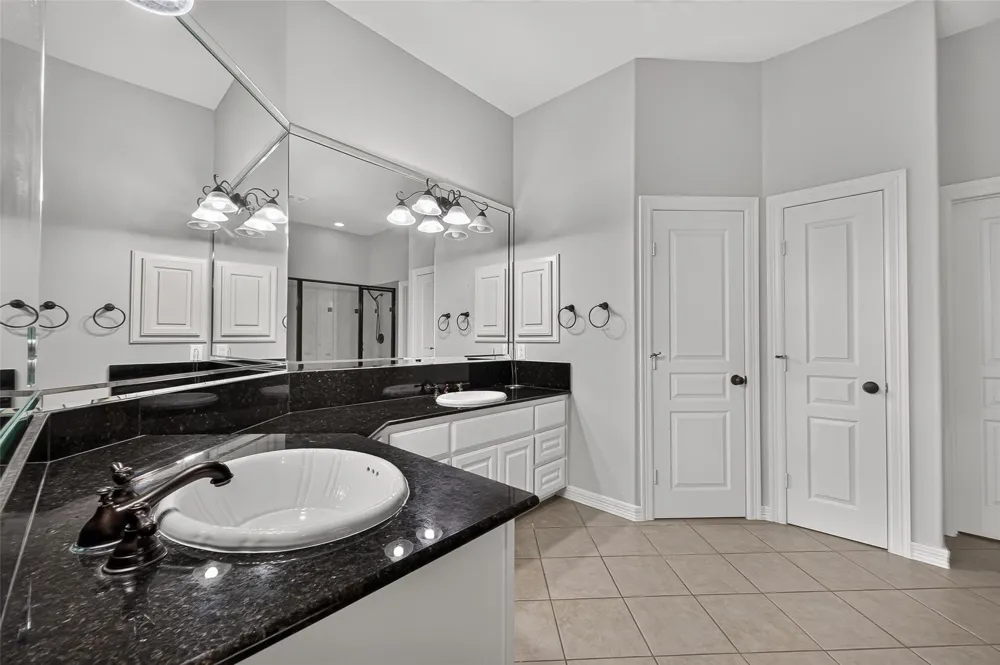 8602 Two Sisters Court Missouri City, TX 77459