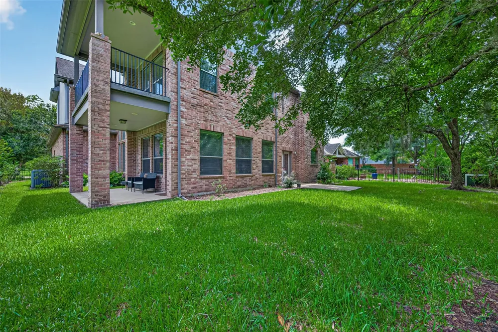 8602 Two Sisters Court Missouri City, TX 77459