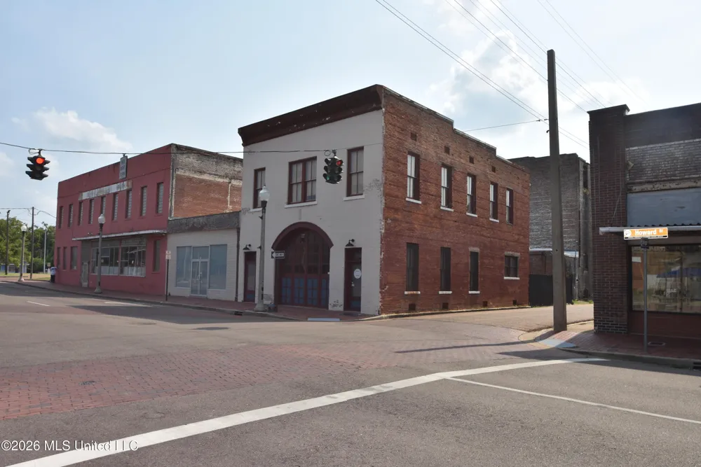 500 Howard Street Greenwood, MS 38930
