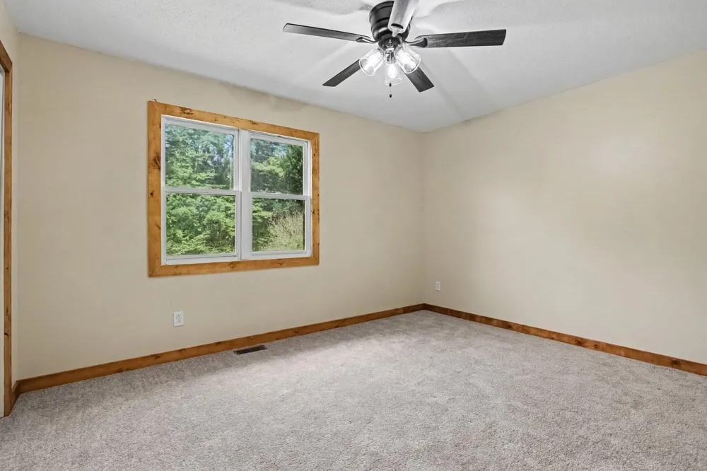 8312 48th Avenue Covert, MI 49043