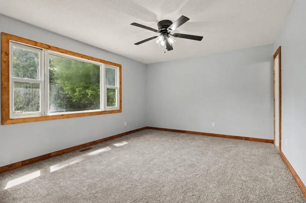 8312 48th Avenue Covert, MI 49043