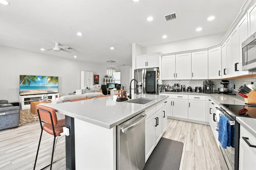 20916 NW 1ST DRIVE Pembroke Pines, FL 33029