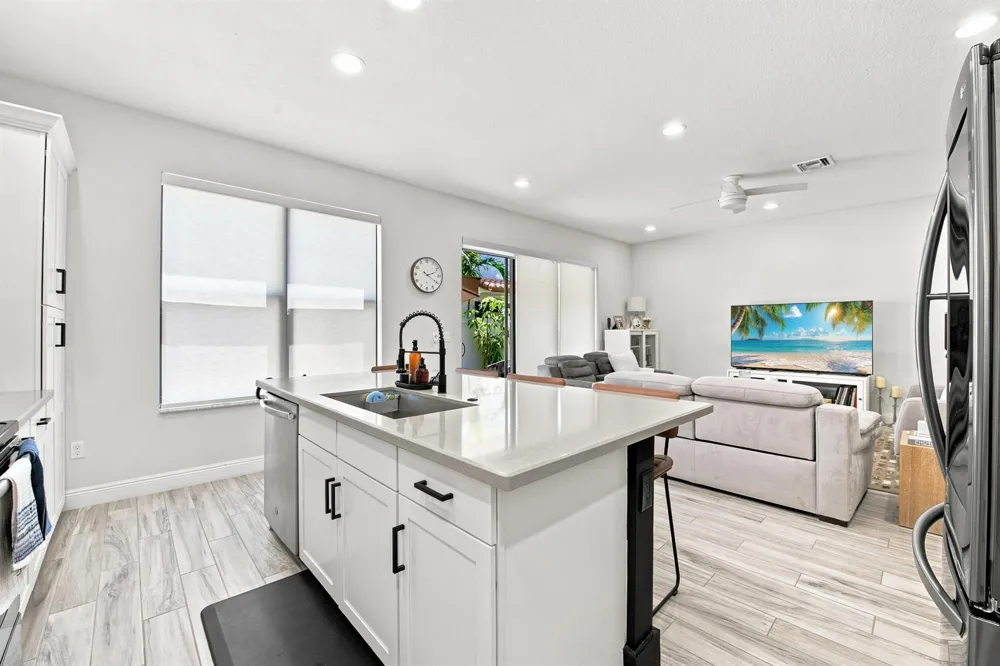 20916 NW 1ST DRIVE Pembroke Pines, FL 33029