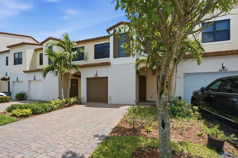 20916 NW 1ST DRIVE Pembroke Pines, FL 33029