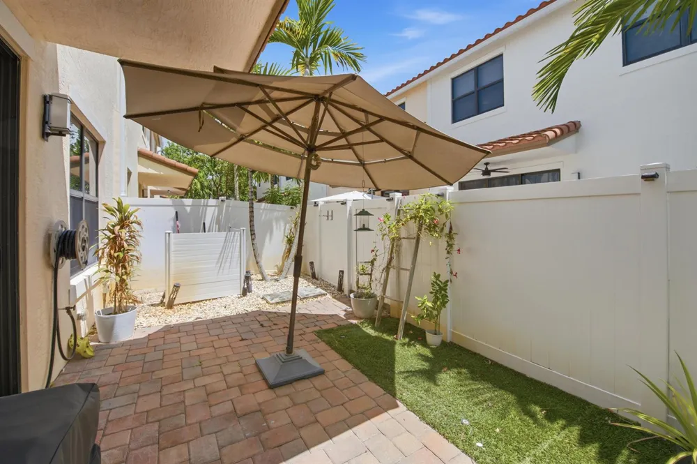 20916 NW 1ST DRIVE Pembroke Pines, FL 33029