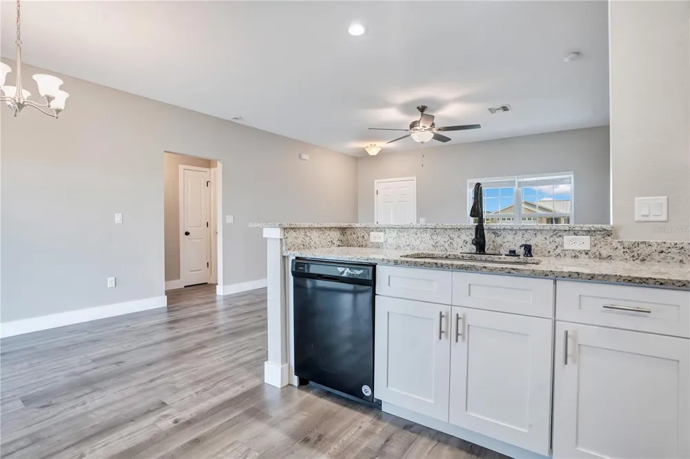 8833 HAMPSHIRE DRIVE Sebring, FL 33876