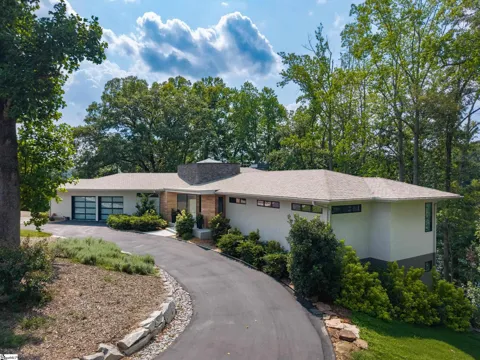 5011 Bridgeview Drive
